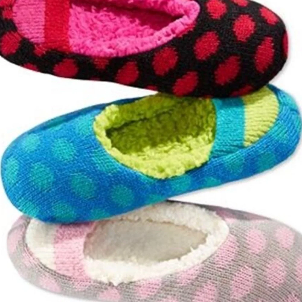(NEW) Women's/Juniors Hue Shues Polka Dot Comfy/Cozy Slippers Size S (4-6)